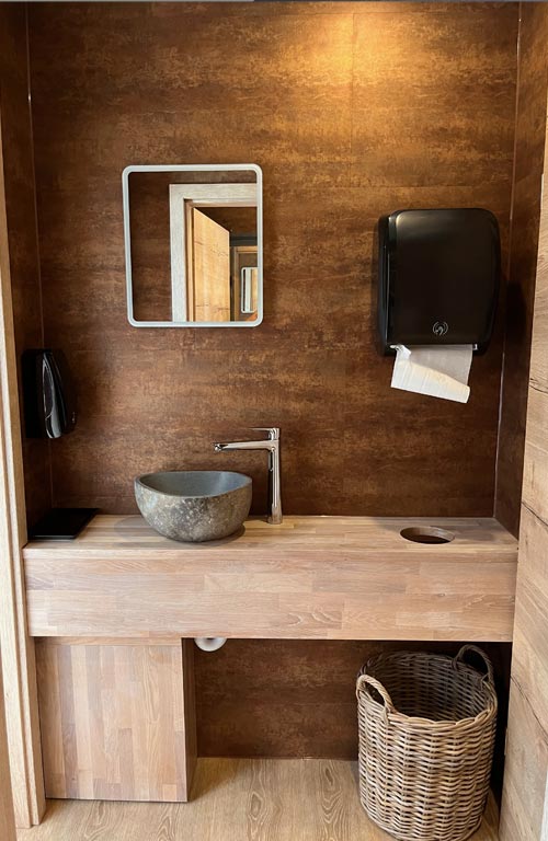 Bodendesign_Vito-Ragusa_Badezimmer_Wandbelag